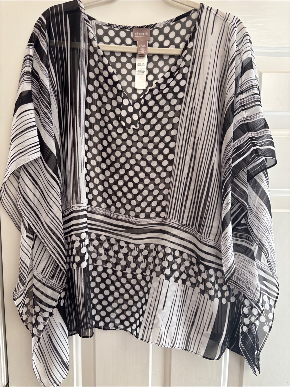 Chico's Black & White Mixed-Print Flowing Tunic L/XL